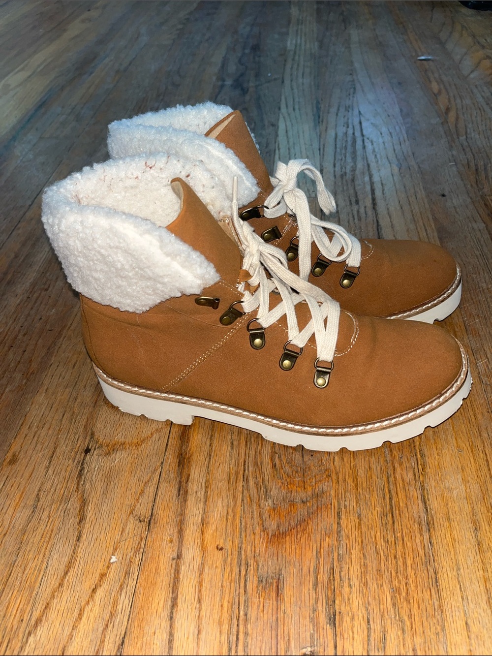 Women's Sherpa-Lined Lace-Up Winter Boots - Brown - Picture 4 of 5